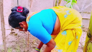 Desi Beautiful Big boobs village maid fucking with land owner Video