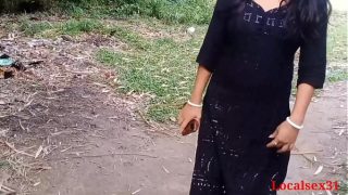Hot Indian Bhabhi Blowjob and hot Sex with Hindi Dirty Talk video Video