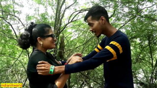 Indian Mumbai Beautiful Call Girl Outdoor Romance With Client Video