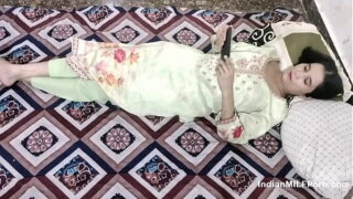 Mumbai Sexy Girlfriend Oral Sex And Fucks Pussy By Boyfriend Video